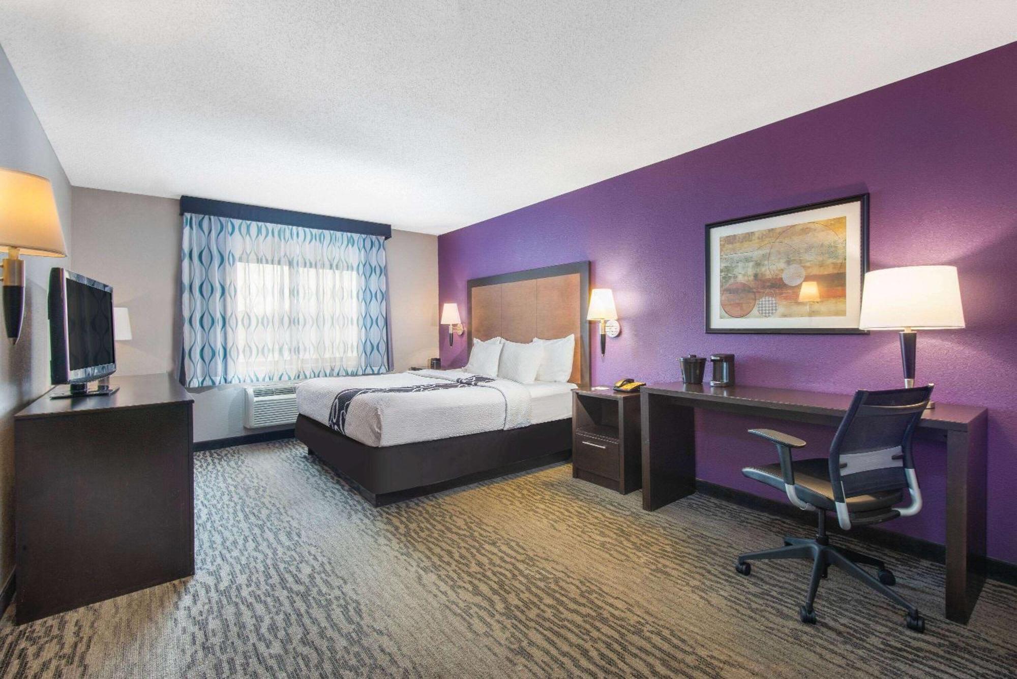 Hotel La Quinta By Wyndham Erie